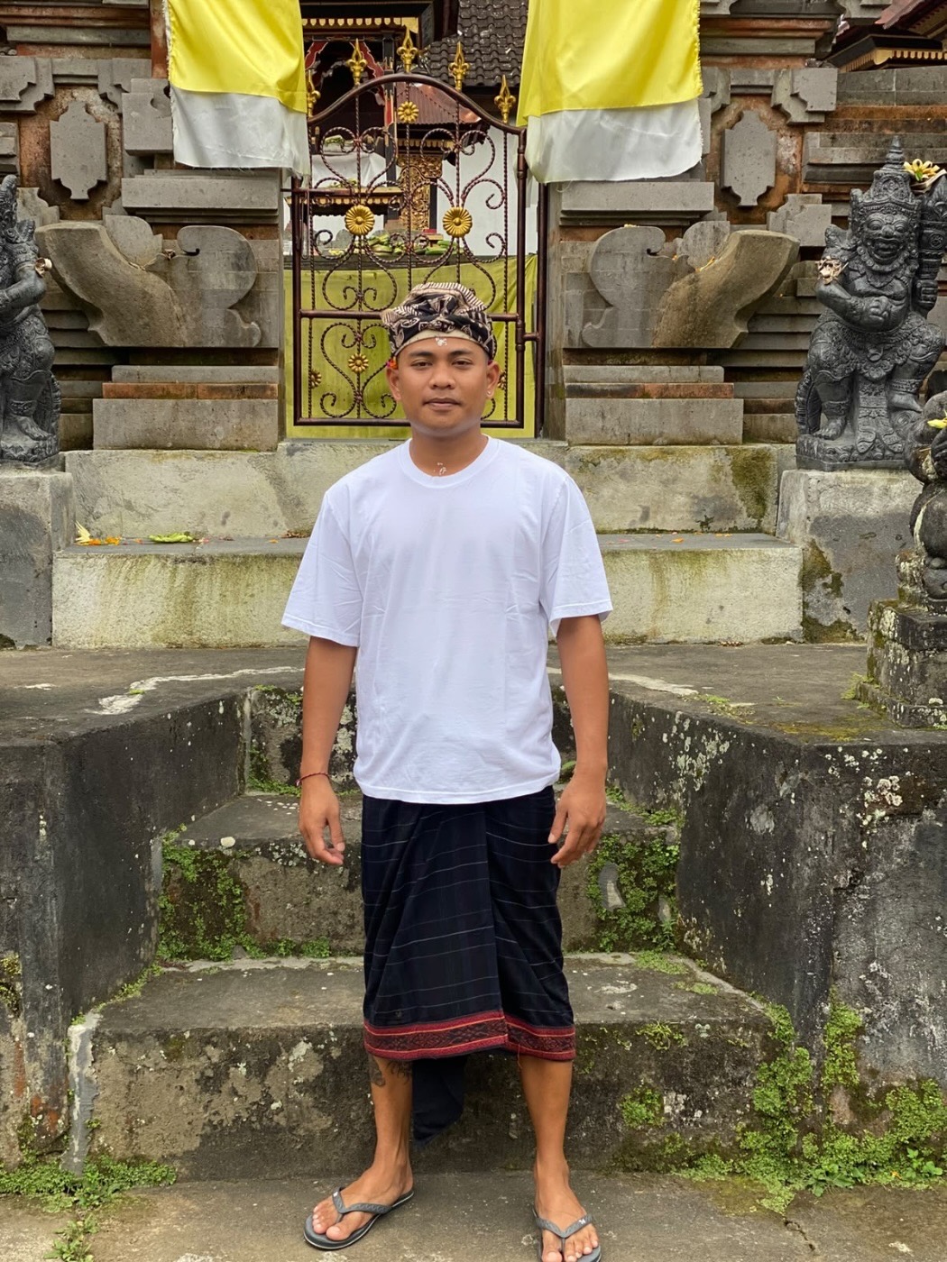 I Komang Resgiantana Putra